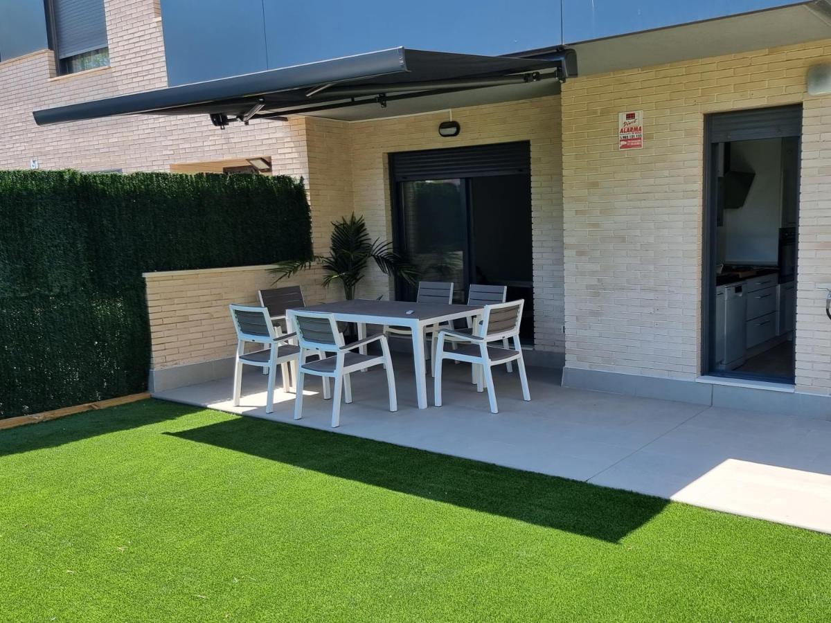 Apartamento Diseno Con Jardin Privado A 100 Metros Del Mar Торредембарра Экстерьер фото